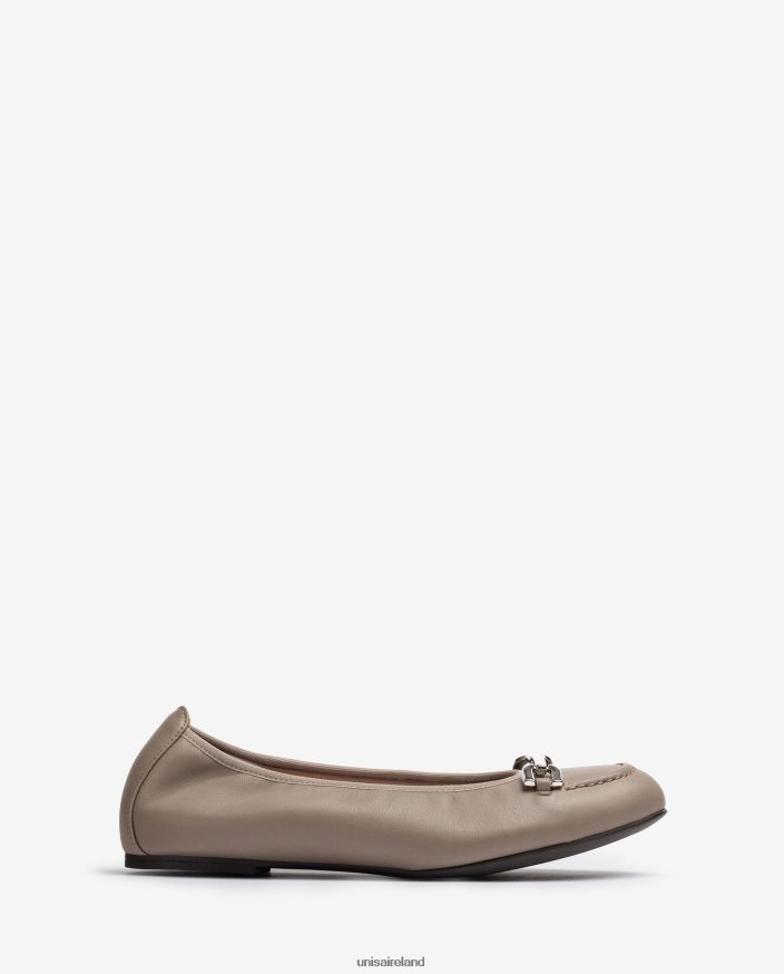 Brown 80842D1268 Women Unisa Ballerina shoe with trim