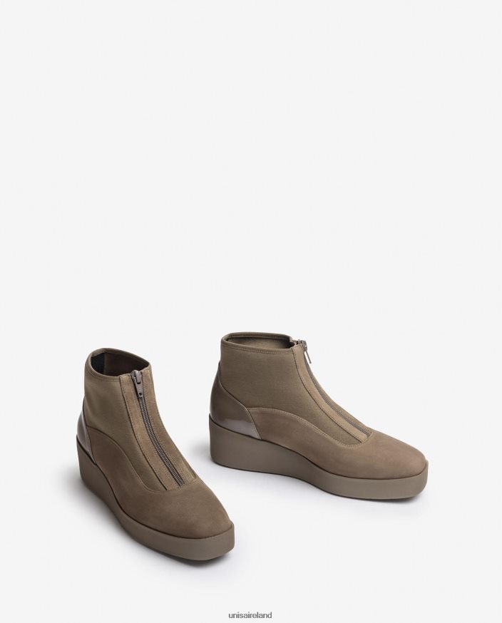 Brown 80842D900 Women Unisa SuperLight sole ankle boot with a zip