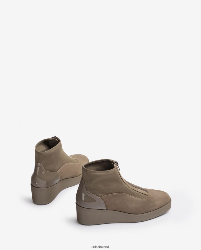 Brown 80842D900 Women Unisa SuperLight sole ankle boot with a zip