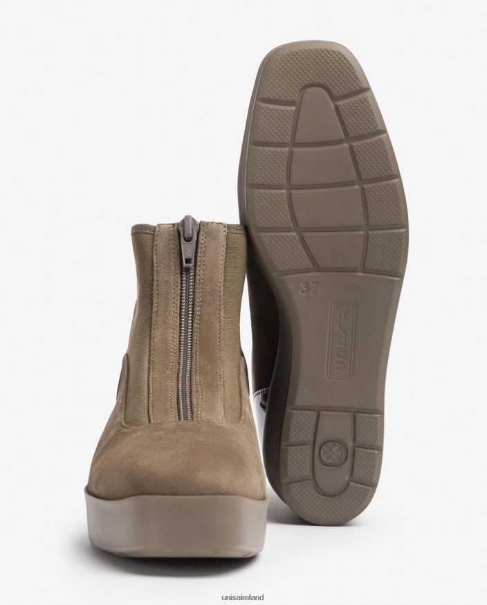 Brown 80842D900 Women Unisa SuperLight sole ankle boot with a zip