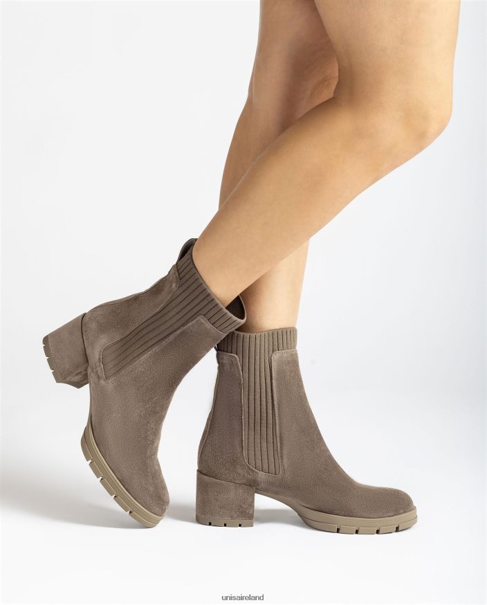 Brown 80842D938 Kids Unisa Suede ankle boot with a ribbed sock