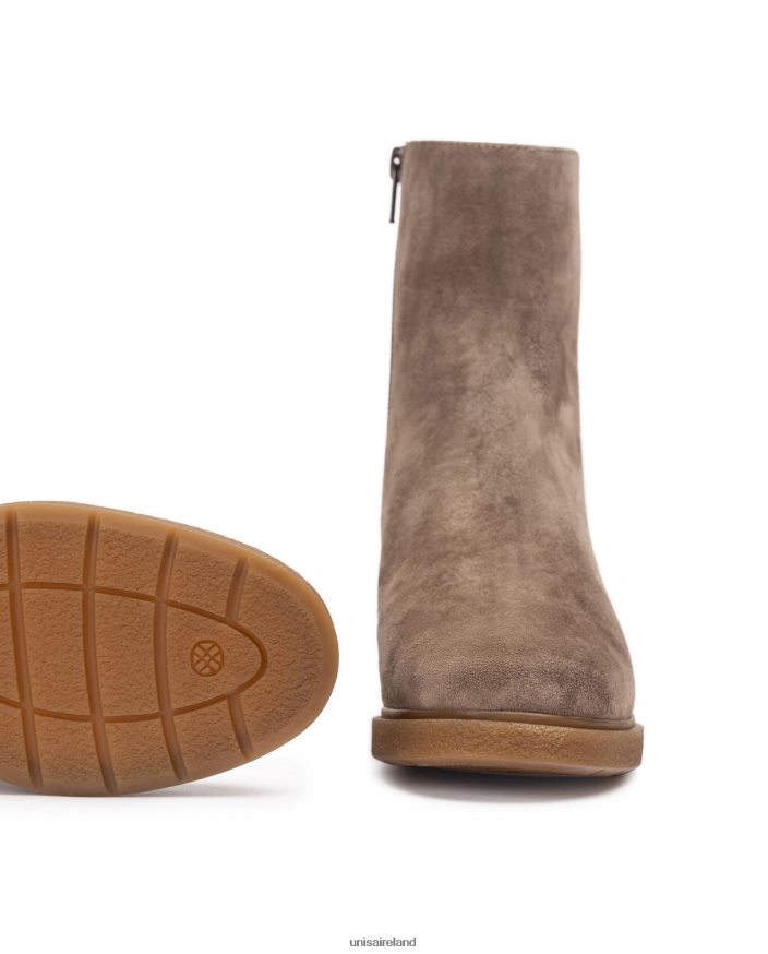 Brown 80842D948 Kids Unisa Suede ankle boot with a zip on the inside