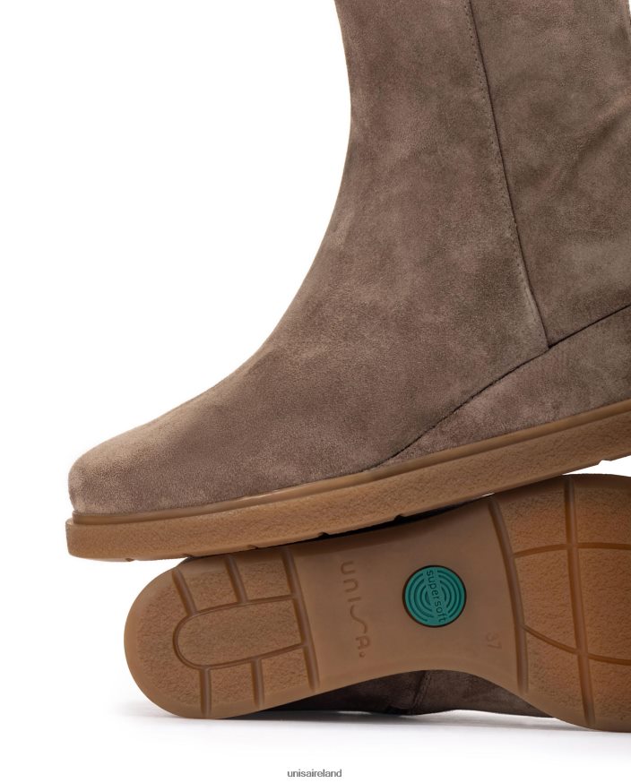 Brown 80842D948 Kids Unisa Suede ankle boot with a zip on the inside