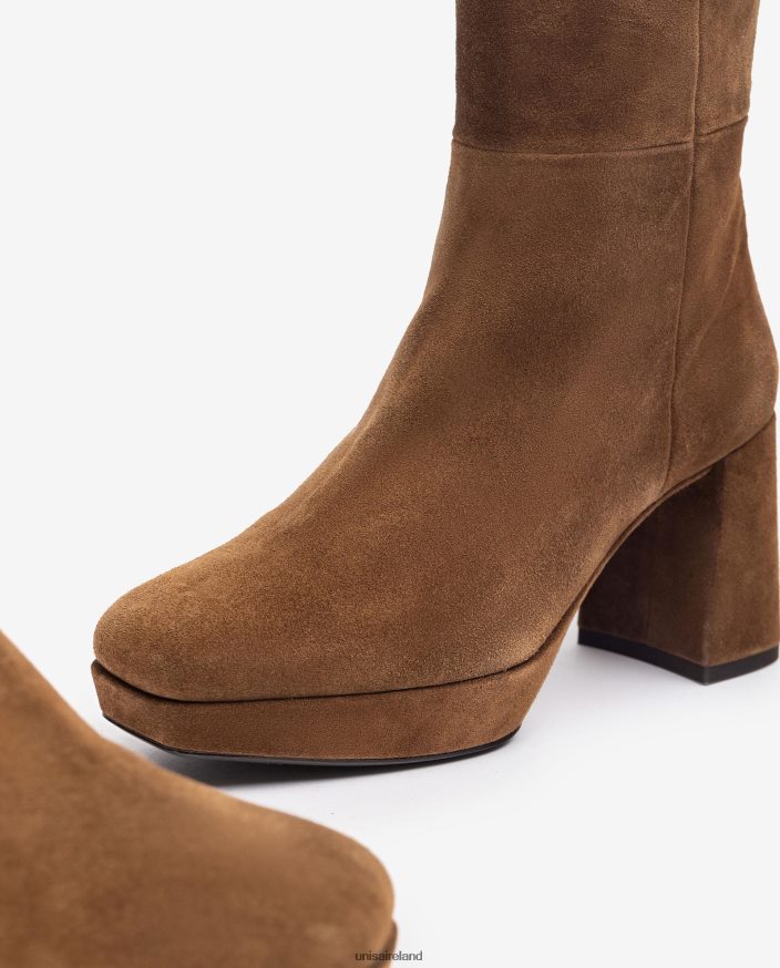 Fashion 80842D1026 Women Unisa Boot with a heel and platform