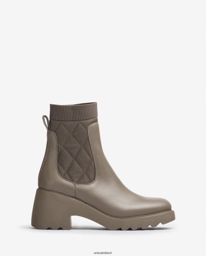 Fashion 80842D983 Women Unisa Chelsea boot with a rubber sole