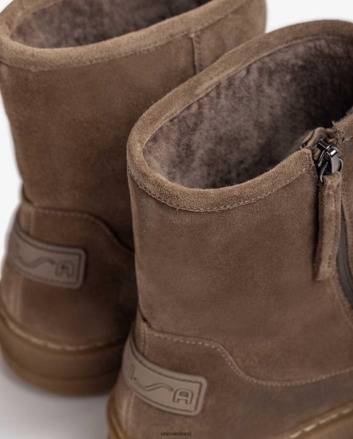 Graceful 80842D905 Kids Unisa Suede ankle boots with soft fur lining