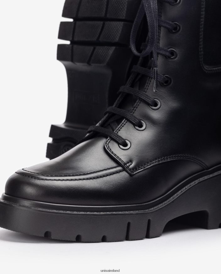 Graceful 80842D929 Women Unisa Ankle boot with a track sole and laces