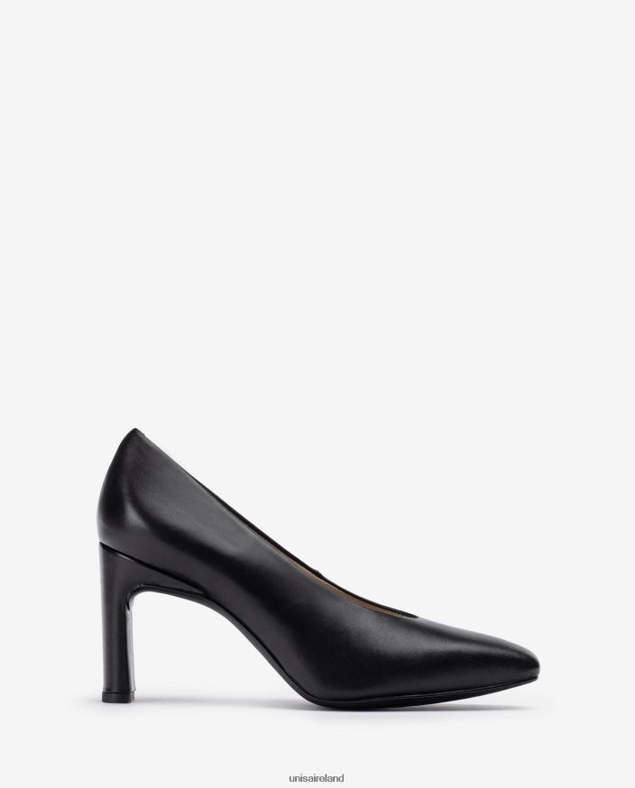 Black 80842D1307 Women Unisa Pump with a closed top line