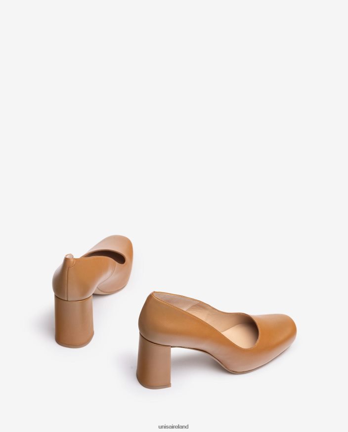 Brown 80842D563 Women Unisa Square toe pump with a platform