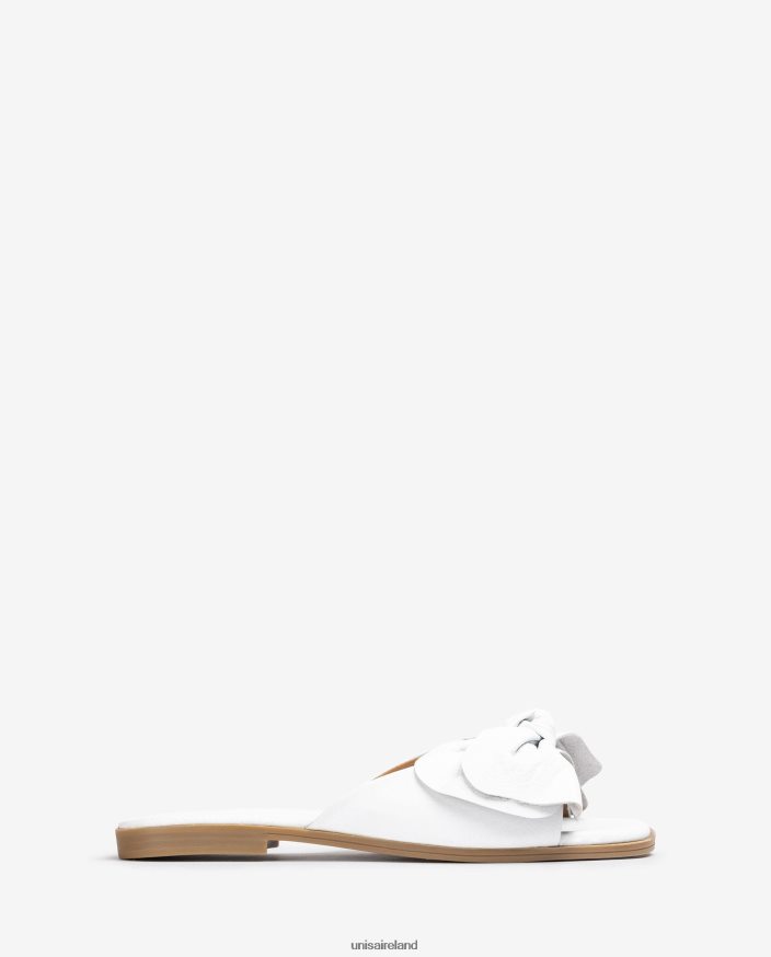 White 80842D109 Women Unisa Flat sandal with a bow